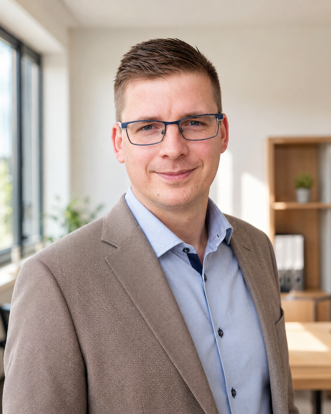 Portrait von Erik Lichtenecker, Marketingberater und Projektmanager aus Hameln